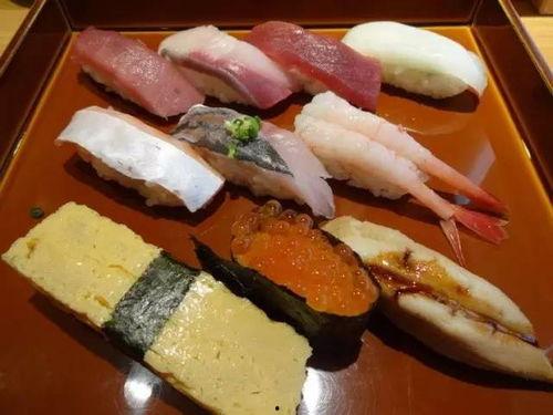 日本 寿司之神,揭秘日本“寿司之神”的匠心独运